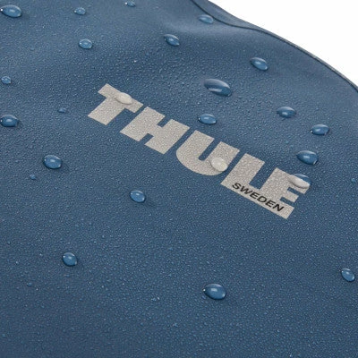 Double Sacoche Bleue Sur Porte-bagages 25L Shield Pannier Thule 5 Double Sacoche Bleue Sur Porte-bagages 25L Shield Pannier Thule – Image 3