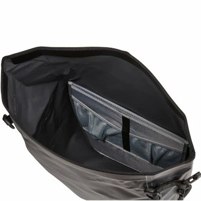 Double Sacoche Noire Sur Porte-bagages 25L Shield Pannier Thule 6 Double Sacoche Noire Sur Porte-bagages 25L Shield Pannier Thule – Image 4