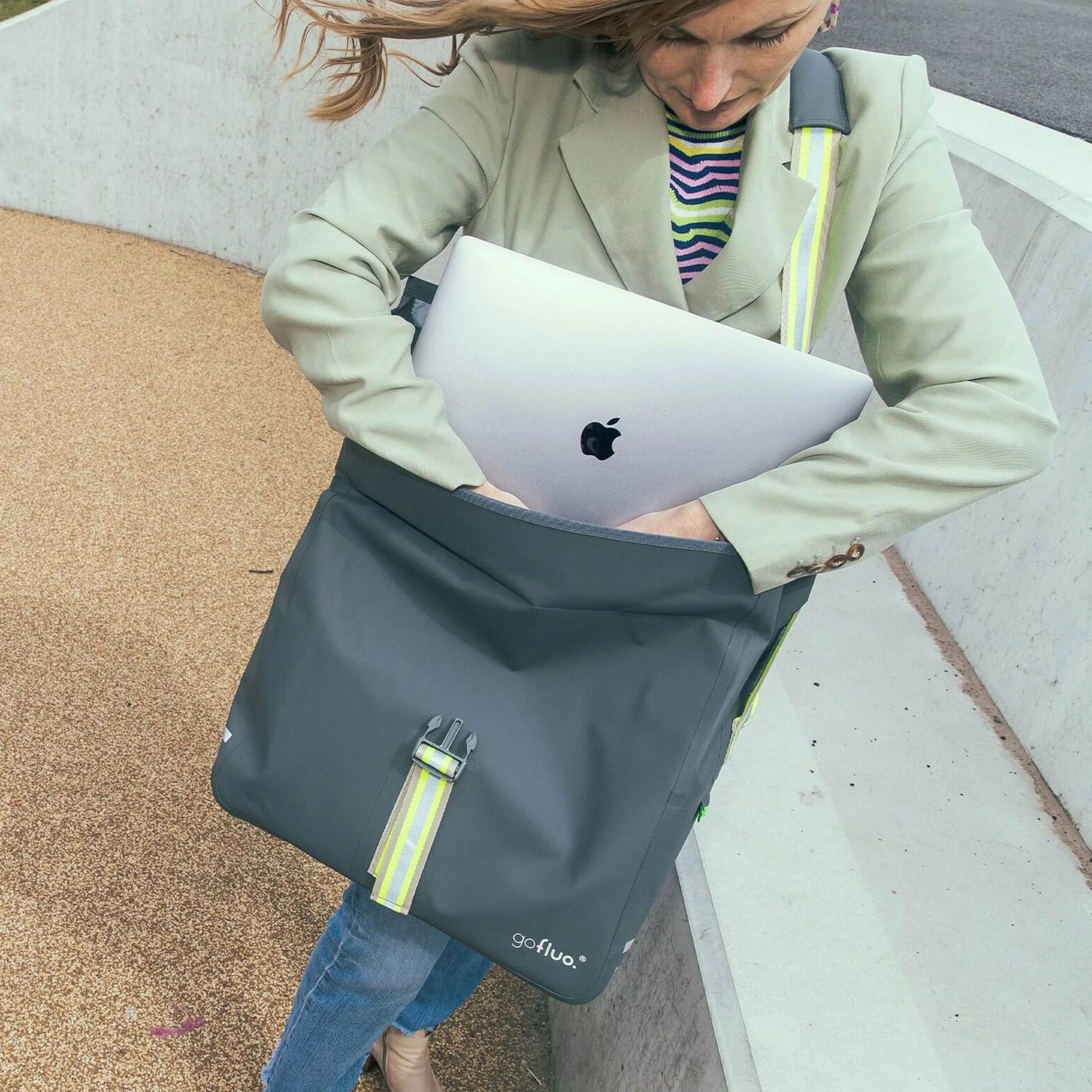 Go Fluo Sacoche Vélo Attaché Case 23L Robin GoFluo 8 Go Fluo Sacoche Vélo Attaché Case 23L Robin GoFluo – Image 6